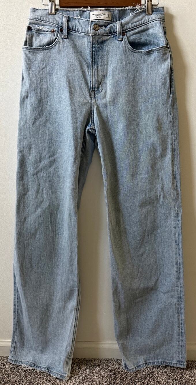 Abercrombie & Fitch 'The 90s relaxed jean high rise' women's size 29/8